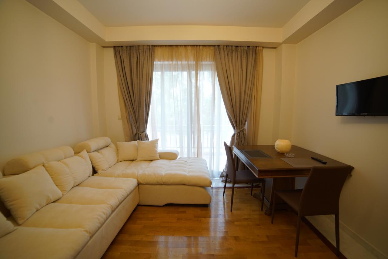 Corali Resort Agrinio Exterior photo